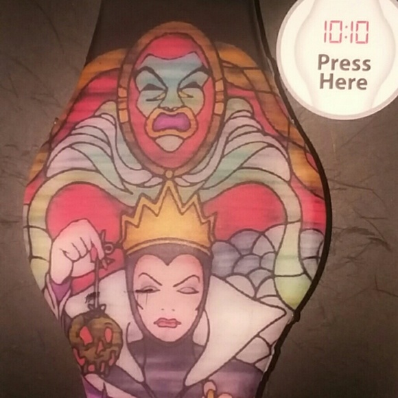 NWT Disney Snow White  LED Watch 6+ Cool - Picture 3 of 8